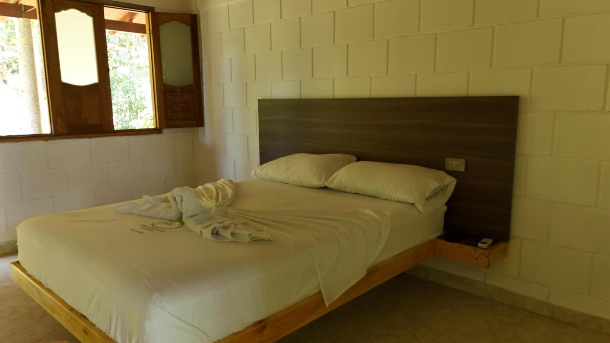 Hotel Campestre Las Cavernas La Mesa Norte Esterno foto