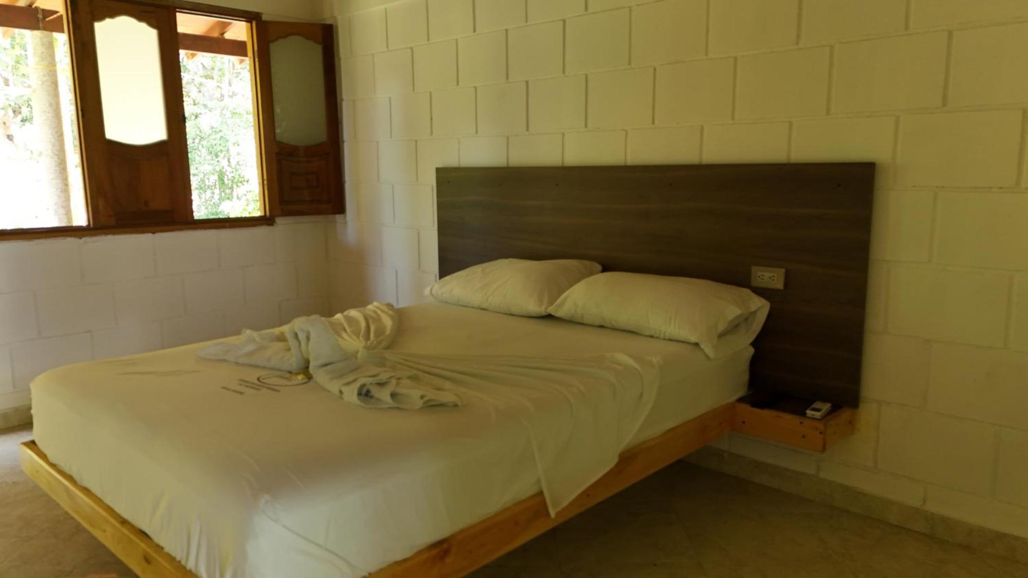 Hotel Campestre Las Cavernas La Mesa Norte Esterno foto